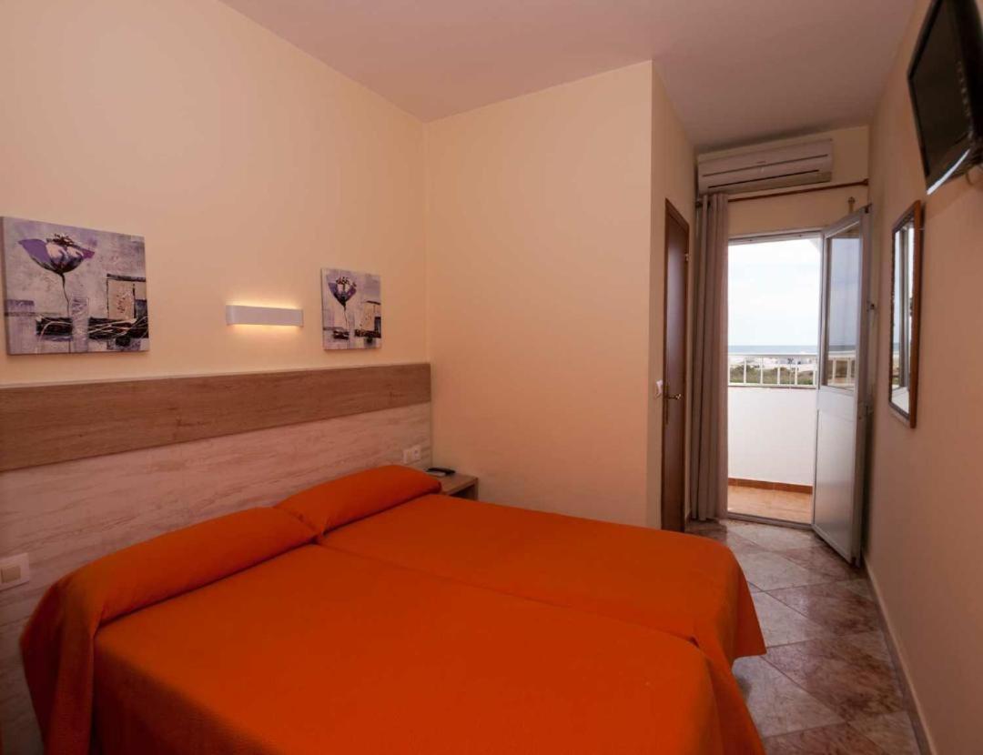 Hostal Sonrisa del Mar Conil De La Frontera Esterno foto