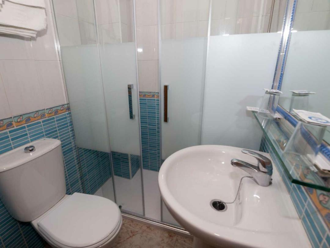 Hostal Sonrisa del Mar Conil De La Frontera Esterno foto